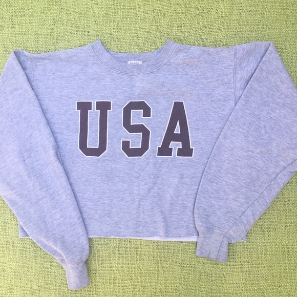 Brandy Melville Tops - Brandy Melville USA cropped sweatshirt